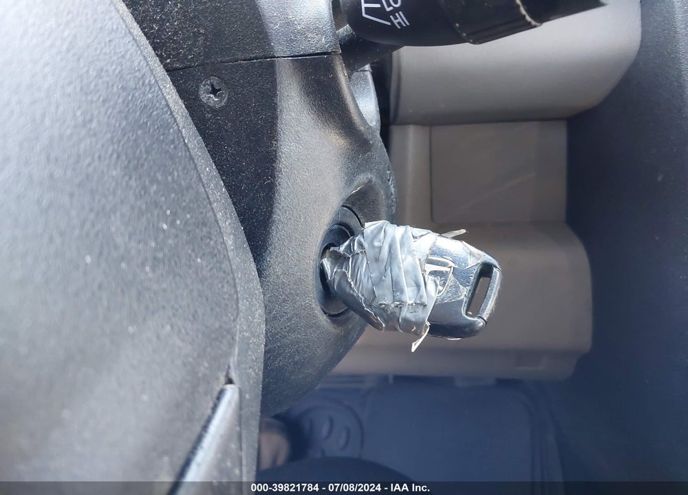 2011 HONDA PILOT TOURING VIN: 5FNYF4H91BB077394