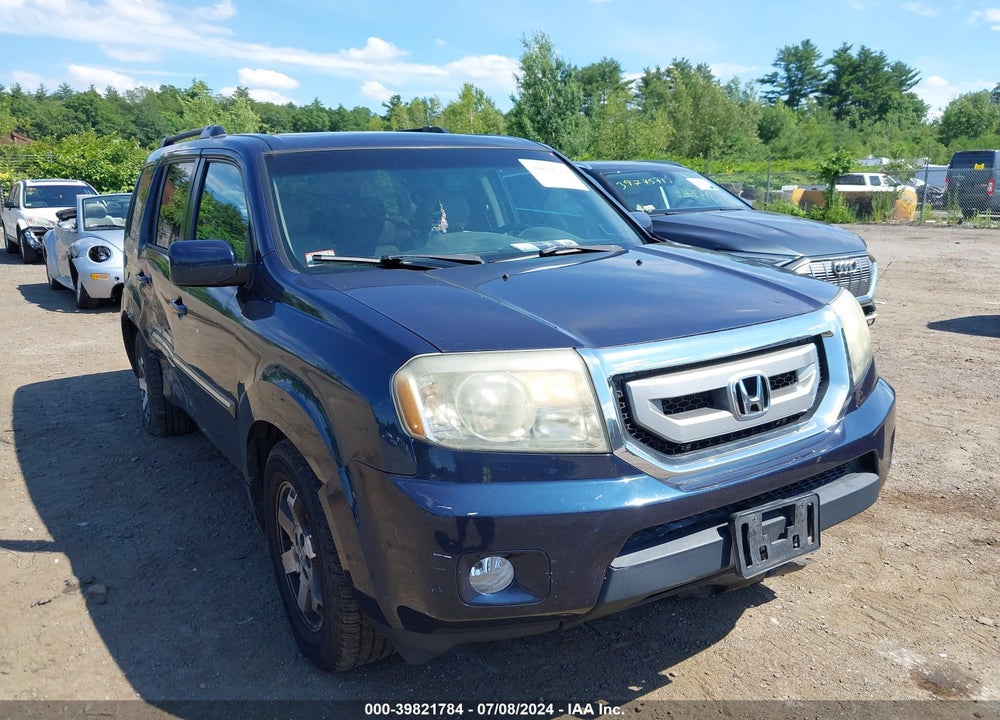 2011 HONDA PILOT TOURING VIN: 5FNYF4H91BB077394