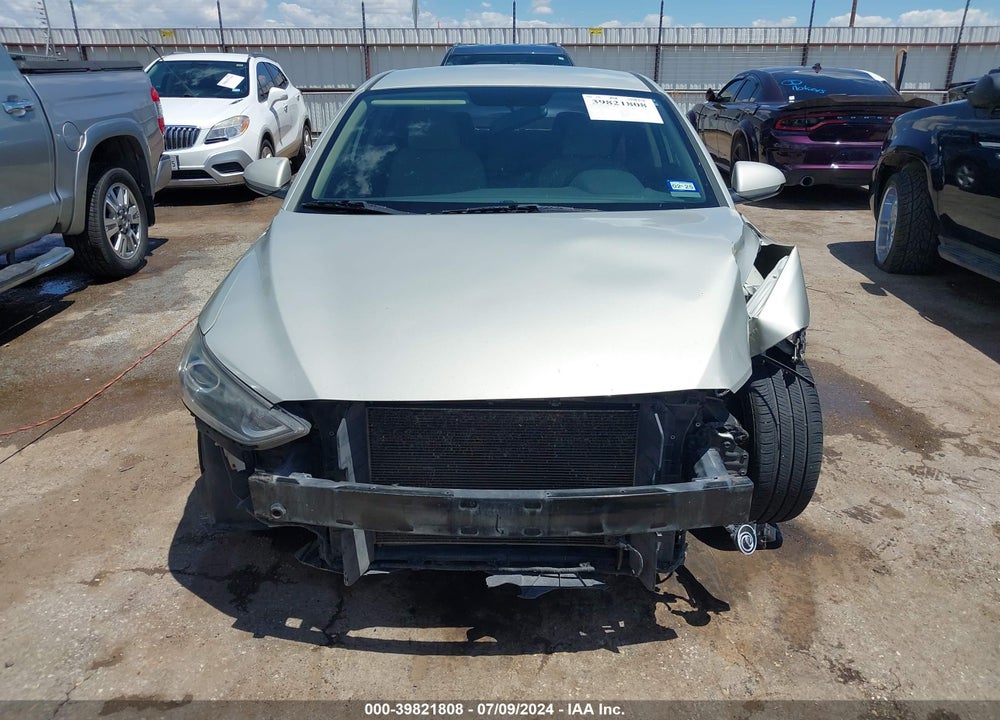 2017 HYUNDAI ELANTRA SE VIN: KMHD84LF4HU402606