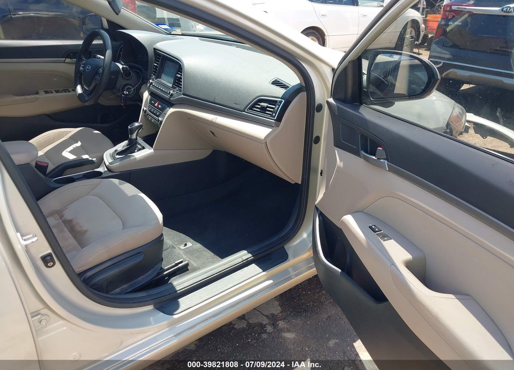 2017 HYUNDAI ELANTRA SE VIN: KMHD84LF4HU402606