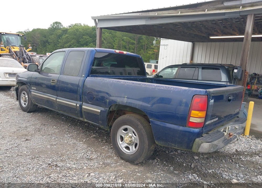 2001 CHEVROLET SILVERADO 1500 LS VIN: 2GCEC19V111252377