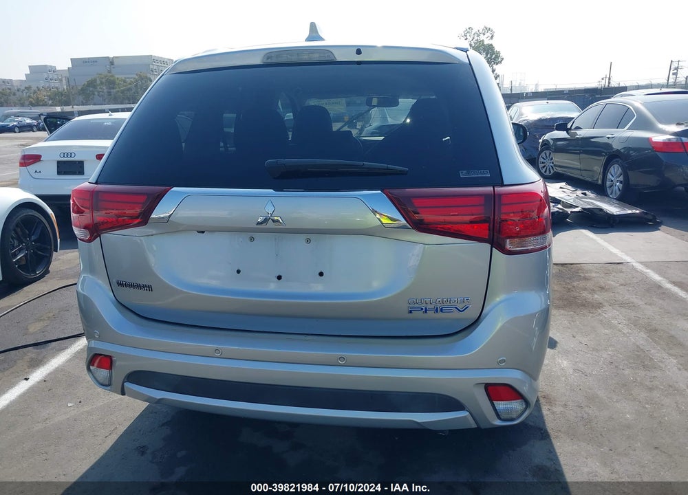 2018 MITSUBISHI OUTLANDER PHEV SEL VIN: JA4J24A58JZ049986