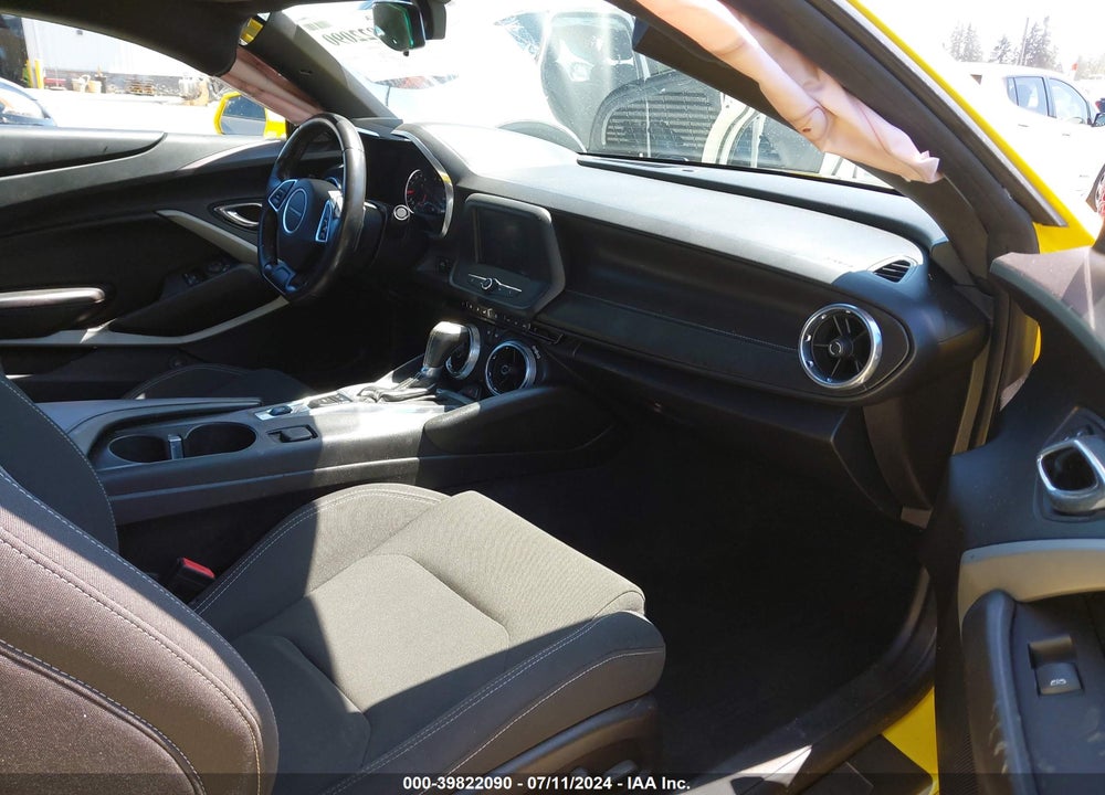 2016 CHEVROLET CAMARO 1LT VIN: 1G1FB1RS4G0136889