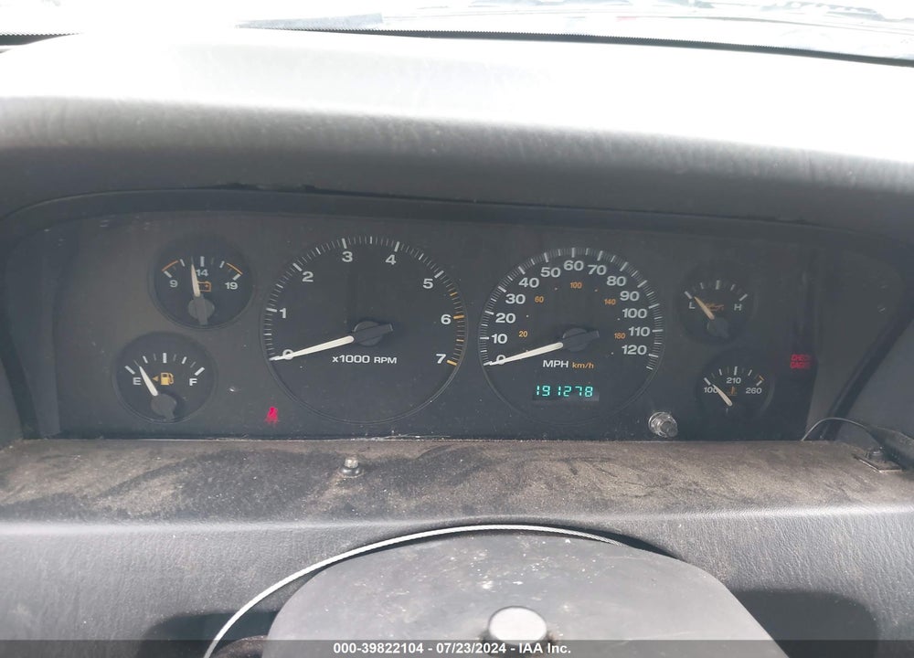 2004 JEEP GRAND CHEROKEE LAREDO VIN: 1J4GX48S14C257979