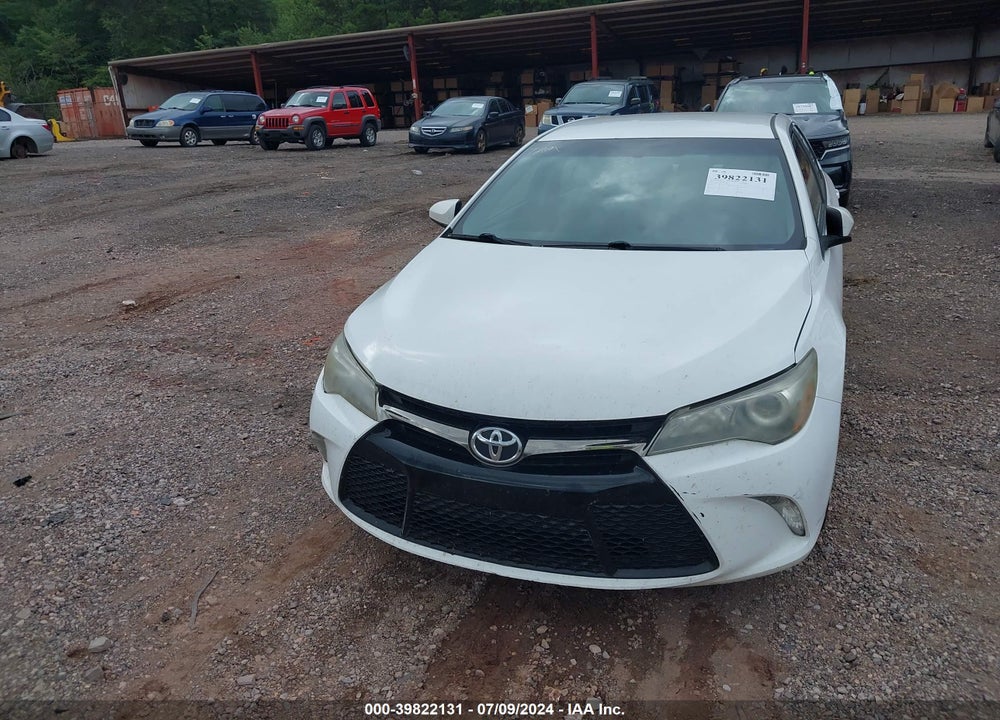 2016 TOYOTA CAMRY SE VIN: 4T1BF1FK5GU571830