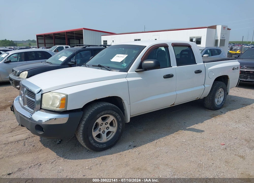 2005 DODGE DAKOTA SLT VIN: 1D7HW48N05S252826