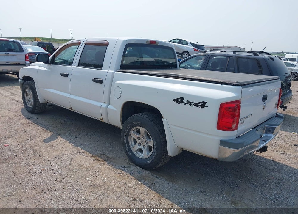 2005 DODGE DAKOTA SLT VIN: 1D7HW48N05S252826