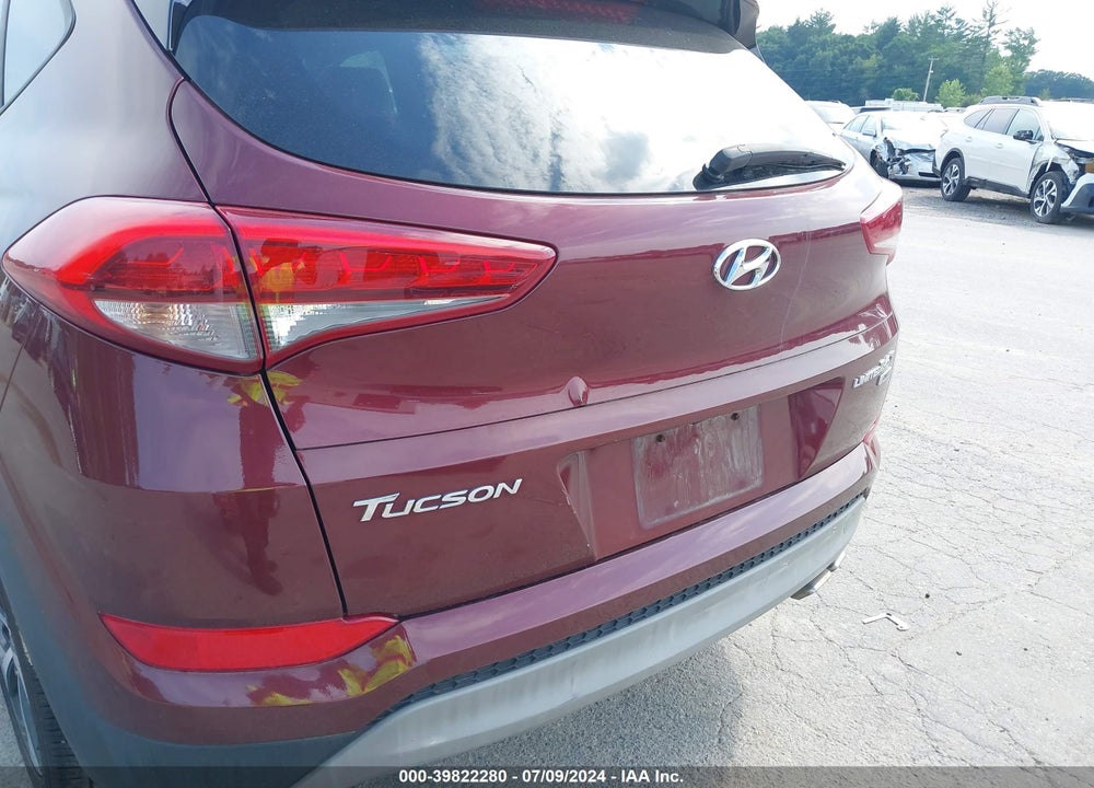 2017 HYUNDAI TUCSON LIMITED VIN: KM8J3CA26HU419273