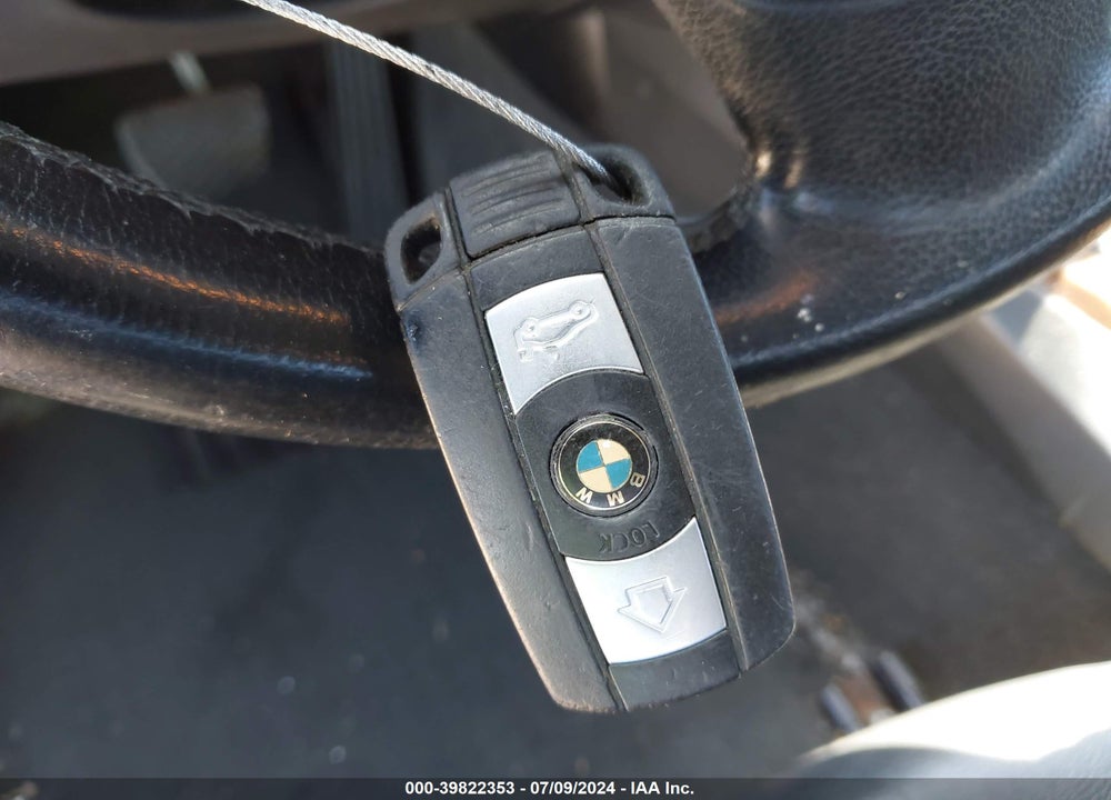 2009 BMW 328I VIN: WBAPH57599NL77994