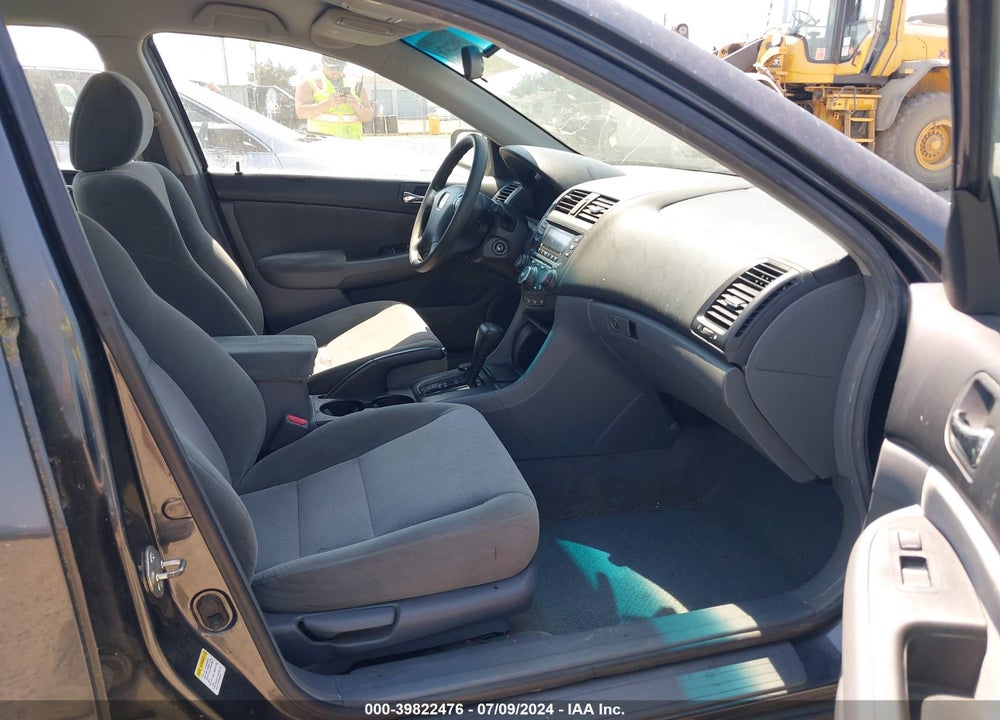 2004 HONDA ACCORD VIN: 1HGCM66324A097404