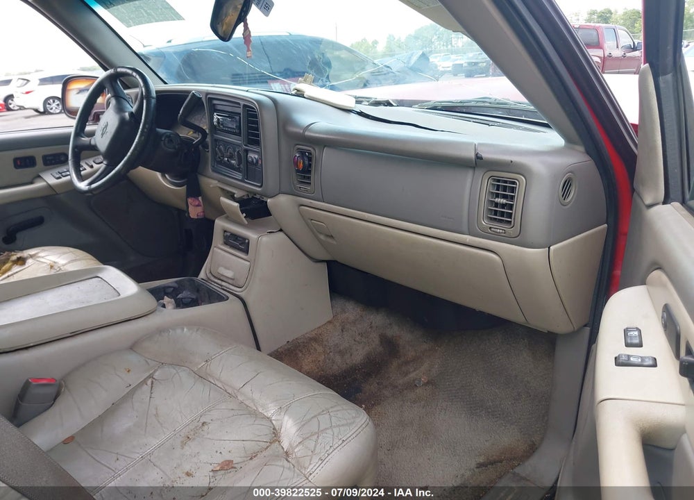 2001 CHEVROLET TAHOE LT VIN: 1GNEC13TX1J140245
