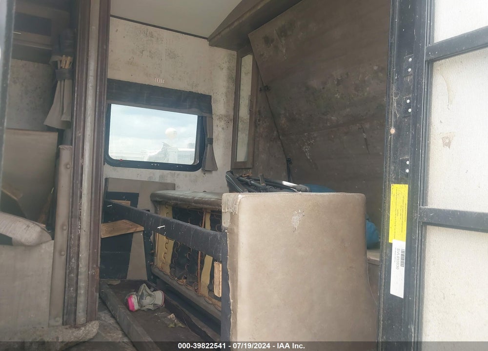 2018 SURVEYOR OTHER VIN: 4X4TSVV24JL033530
