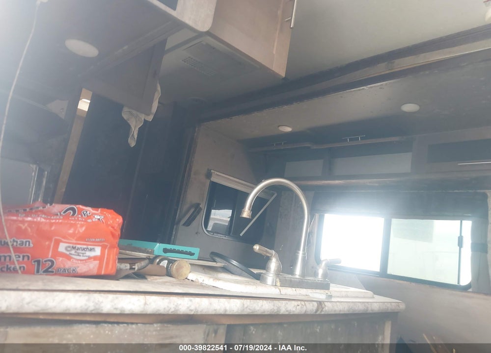 2018 SURVEYOR OTHER VIN: 4X4TSVV24JL033530