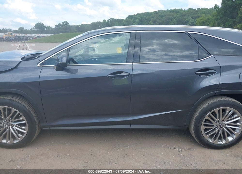 2022 LEXUS RX 350L LUXURY VIN: JTJJZKEAXN2024953