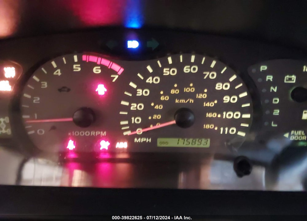 2004 TOYOTA SEQUOIA LIMITED V8 VIN: 5TDBT48A24S224135