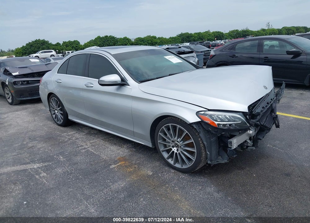 2019 MERCEDES-BENZ C 300 VIN: 55SWF8DB6KU317805