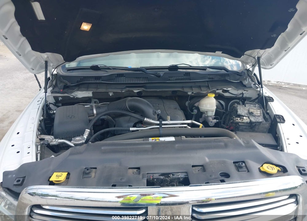 2016 RAM 1500 VIN: 1C6RR7LT8GS130559