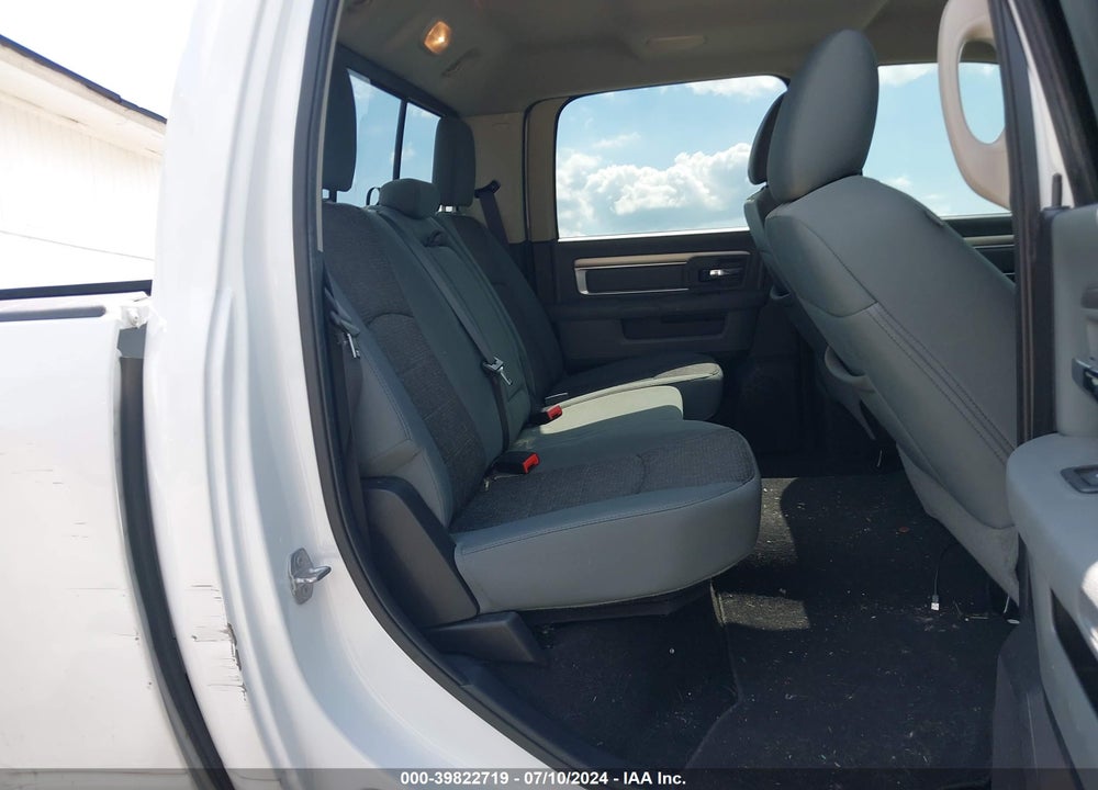 2016 RAM 1500 VIN: 1C6RR7LT8GS130559