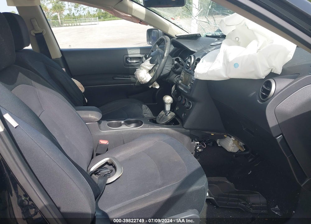 2014 NISSAN ROGUE SELECT S VIN: JN8AS5MV2EW707823