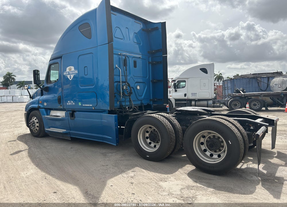 2016 FREIGHTLINER CASCADIA 125 VIN: 3AKGGLDR6GSGY5389