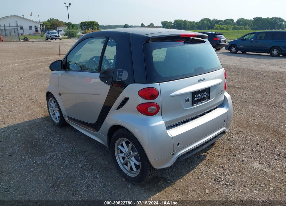 2015 SMART FORTWO ELECTRIC DRIVE VIN: WMEEJ9AA2FK836776