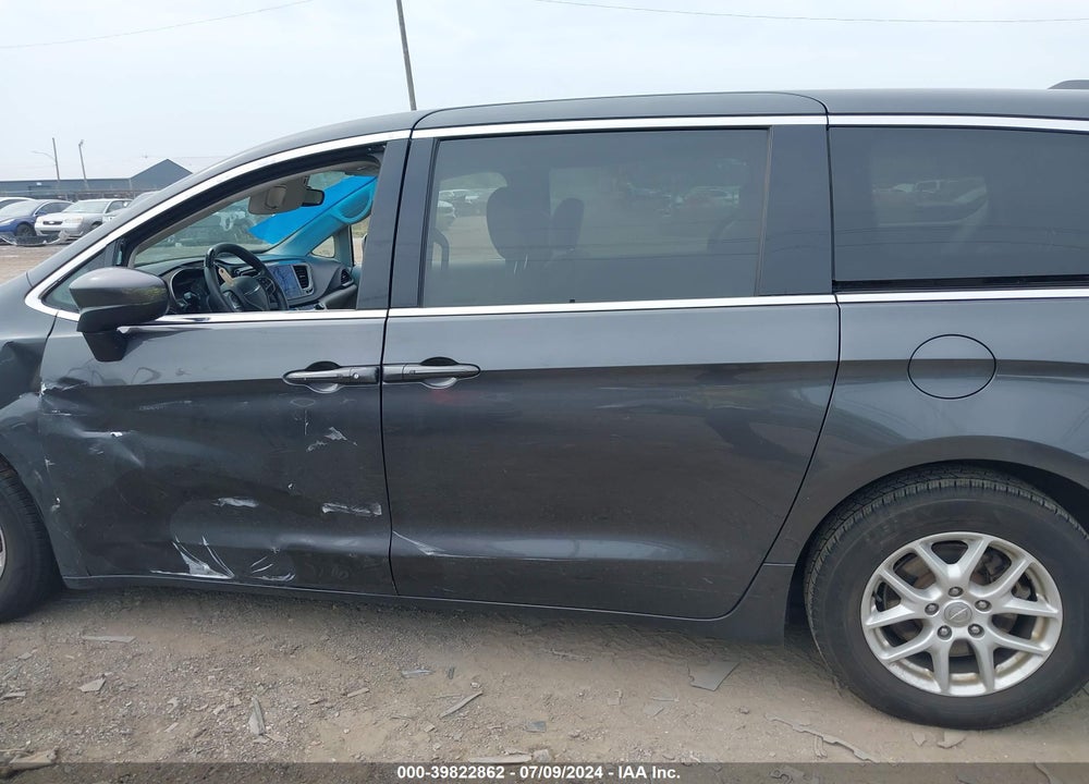 2017 CHRYSLER PACIFICA TOURING VIN: 2C4RC1DGXHR502558