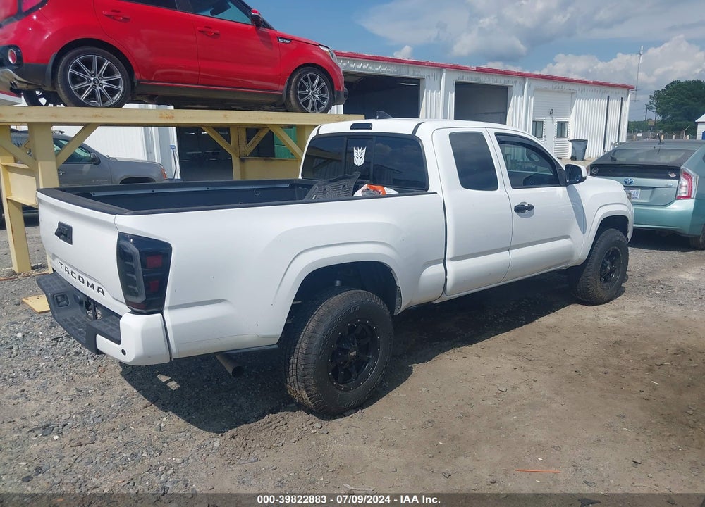 2017 TOYOTA TACOMA SR VIN: 5TFRX5GN3HX084223