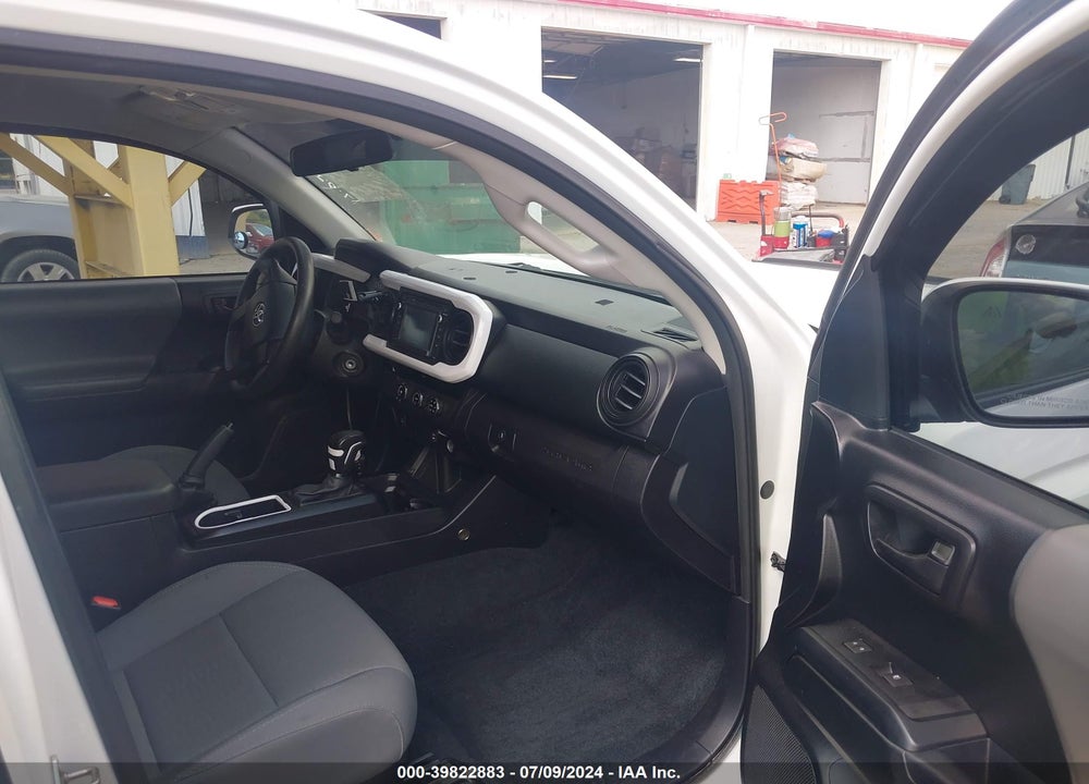 2017 TOYOTA TACOMA SR VIN: 5TFRX5GN3HX084223
