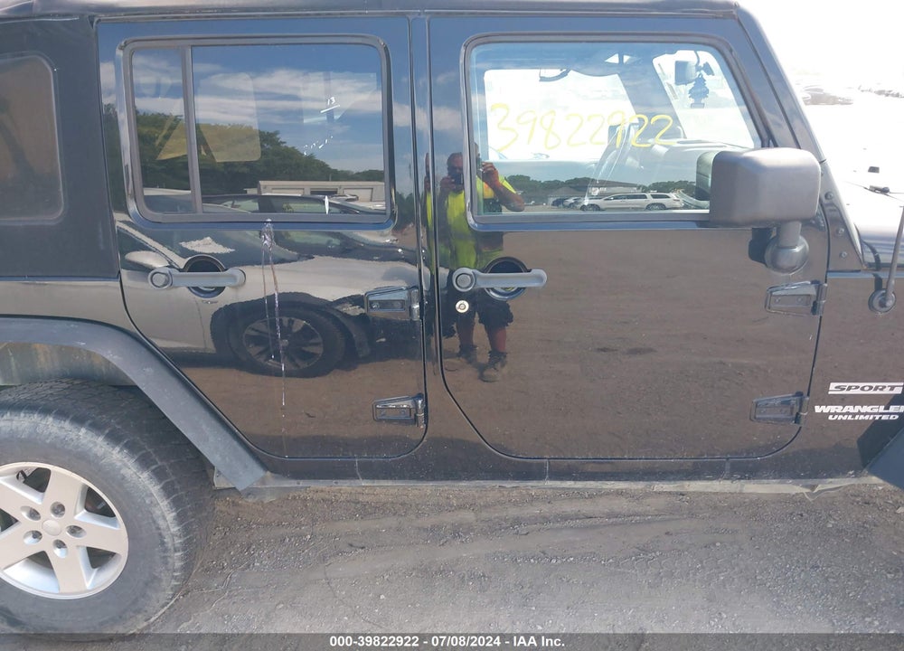 2013 JEEP WRANGLER UNLIMITED SPORT VIN: 1C4BJWDG0DL502589