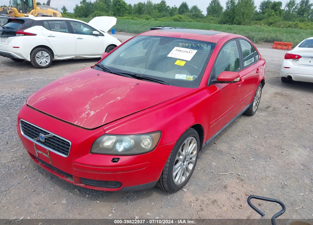 2005 VOLVO S40 T5 VIN: YV1MS682052096920