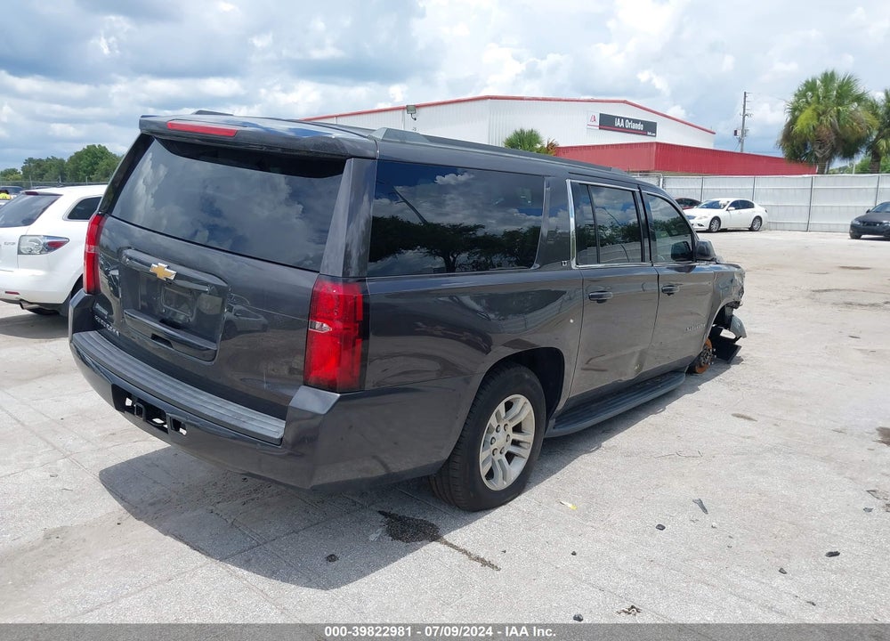 2017 CHEVROLET SUBURBAN LT VIN: 1GNSCHKC8HR153942