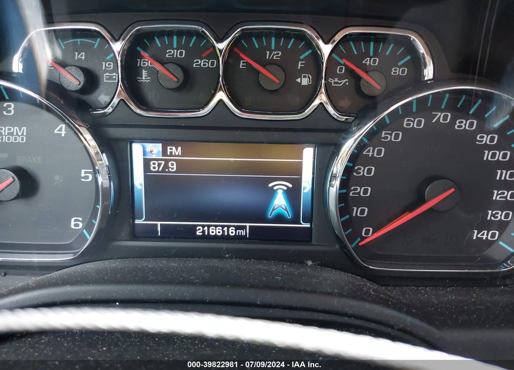 2017 CHEVROLET SUBURBAN LT VIN: 1GNSCHKC8HR153942