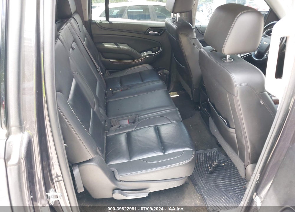 2017 CHEVROLET SUBURBAN LT VIN: 1GNSCHKC8HR153942