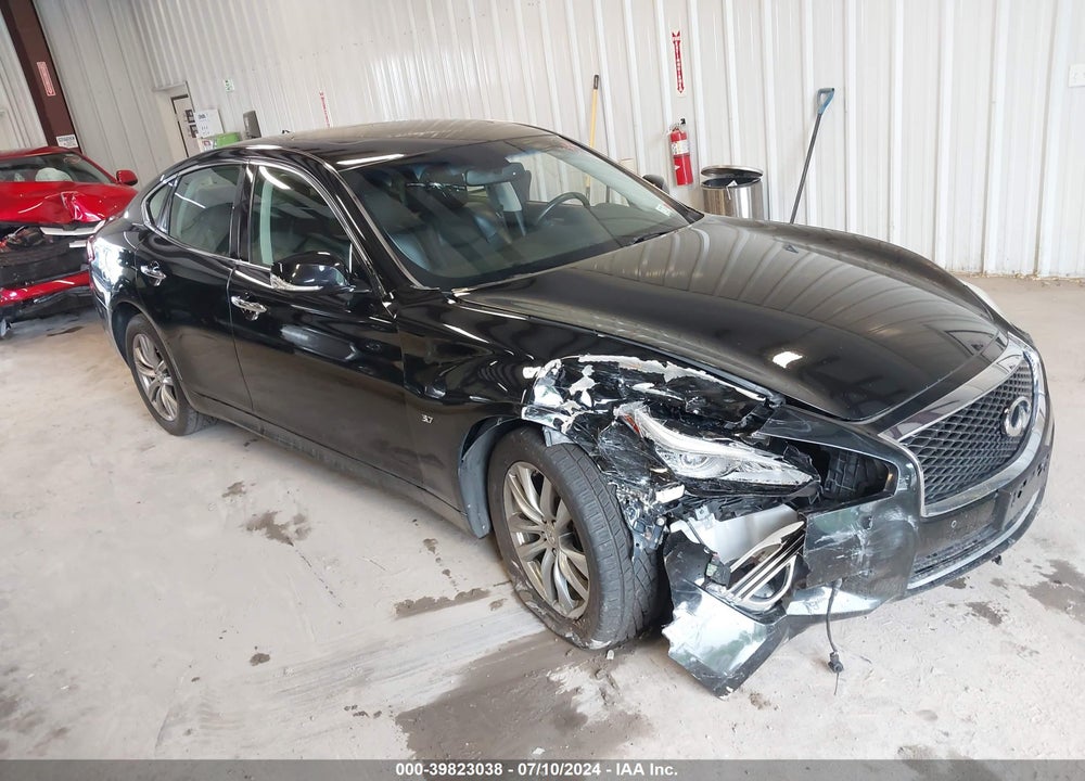 2015 INFINITI Q70 3.7X VIN: JN1BY1AR0FM560318