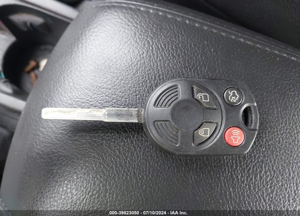 2015 FORD FOCUS SE VIN: 1FADP3F22FL222608