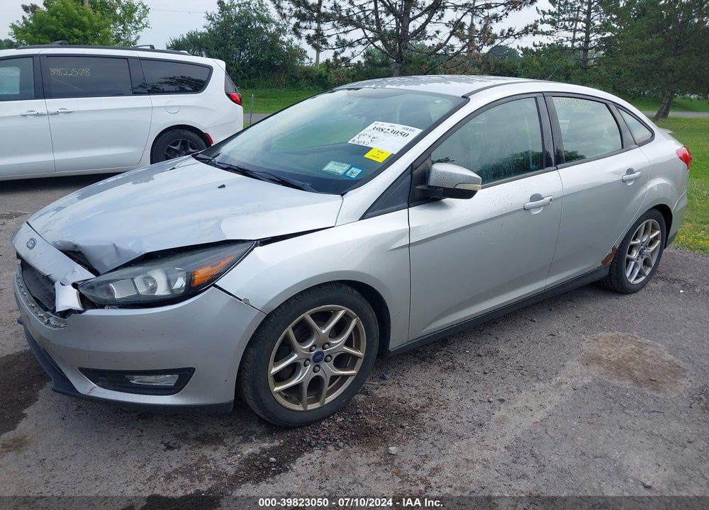 2015 FORD FOCUS SE VIN: 1FADP3F22FL222608