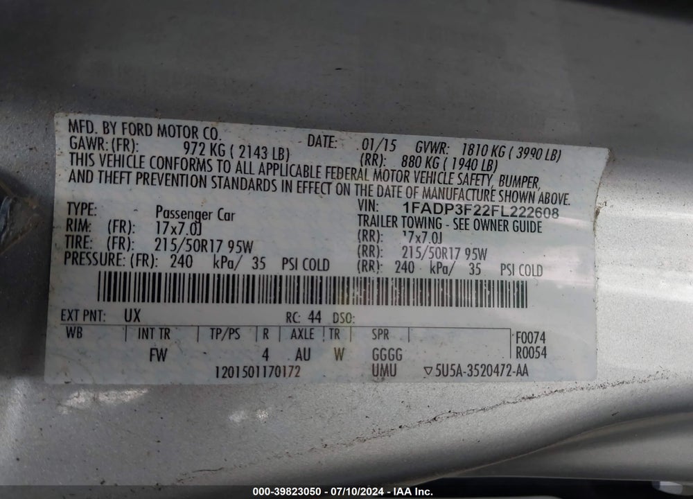 2015 FORD FOCUS SE VIN: 1FADP3F22FL222608