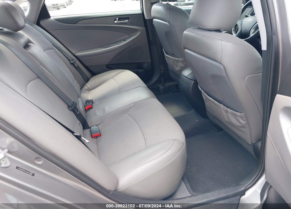 2013 HYUNDAI SONATA SE VIN: 5NPEC4AC3DH558432