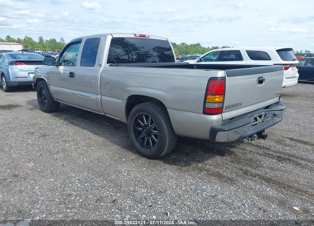 2005 GMC SIERRA 1500 SLE VIN: 2GTEC19T151107067