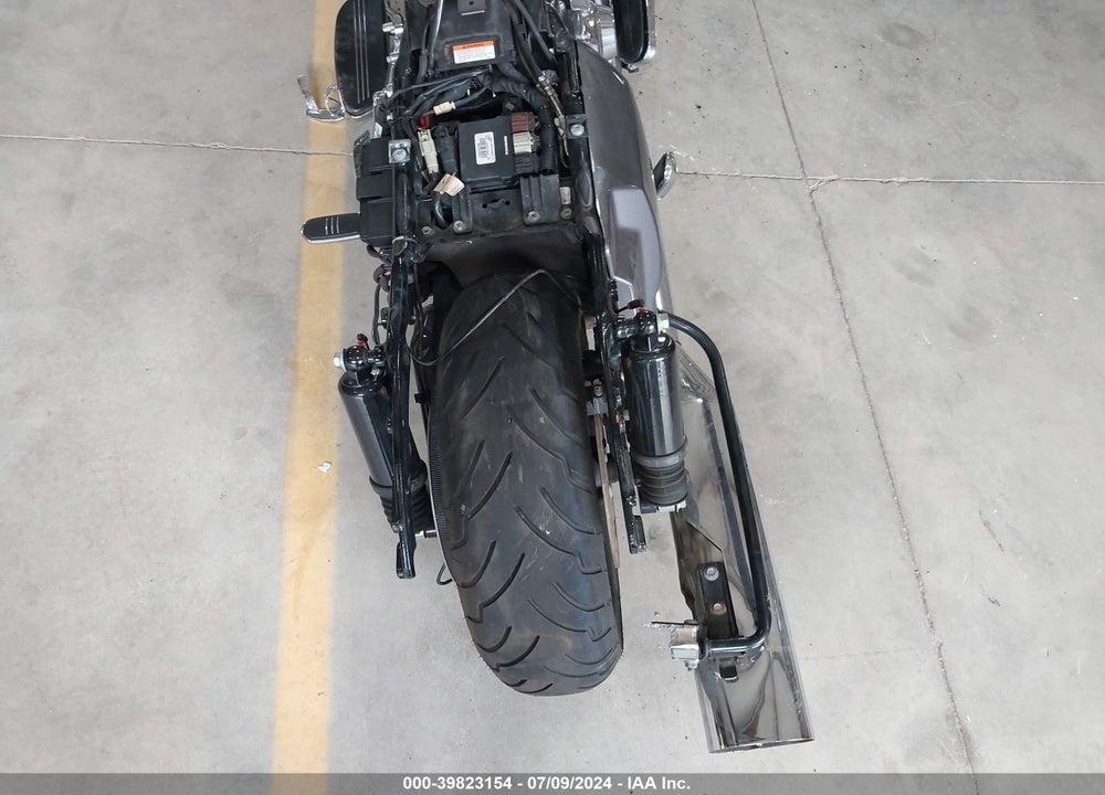 2014 HARLEY-DAVIDSON FLHX STREET GLIDE VIN: 1HD1KBM13EB624771