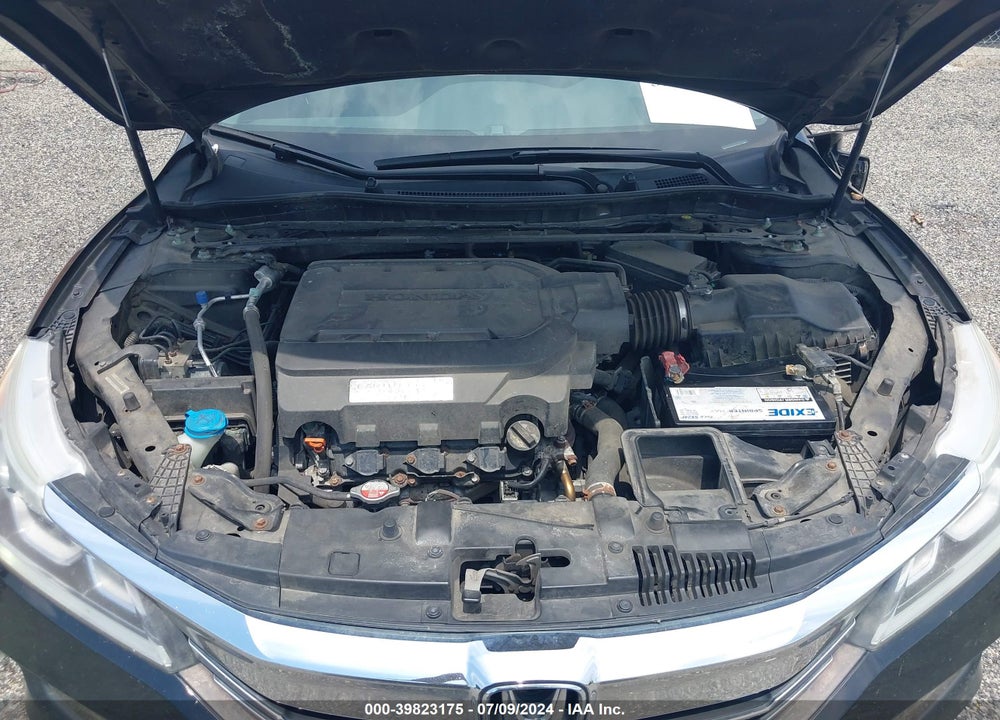 2017 HONDA ACCORD EX-L V6 VIN: 1HGCR3F88HA001924