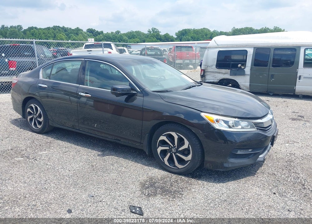 2017 HONDA ACCORD EX-L V6 VIN: 1HGCR3F88HA001924