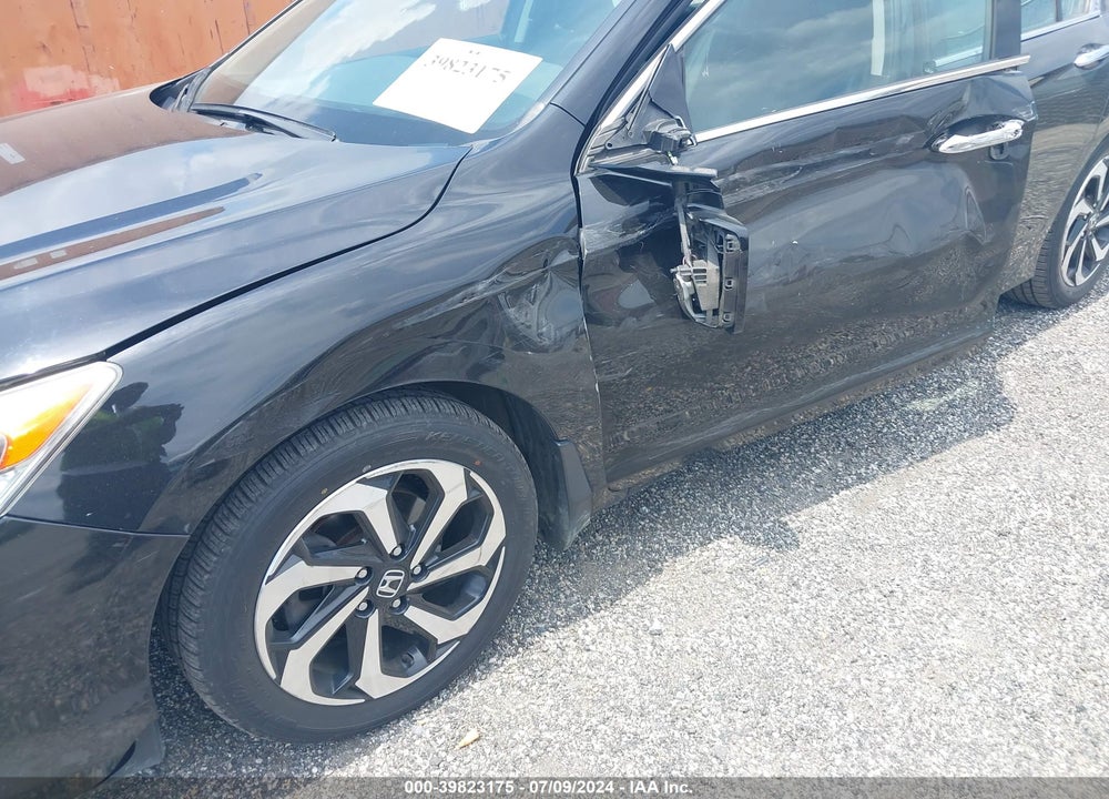 2017 HONDA ACCORD EX-L V6 VIN: 1HGCR3F88HA001924