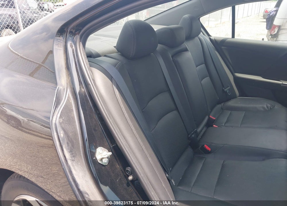 2017 HONDA ACCORD EX-L V6 VIN: 1HGCR3F88HA001924
