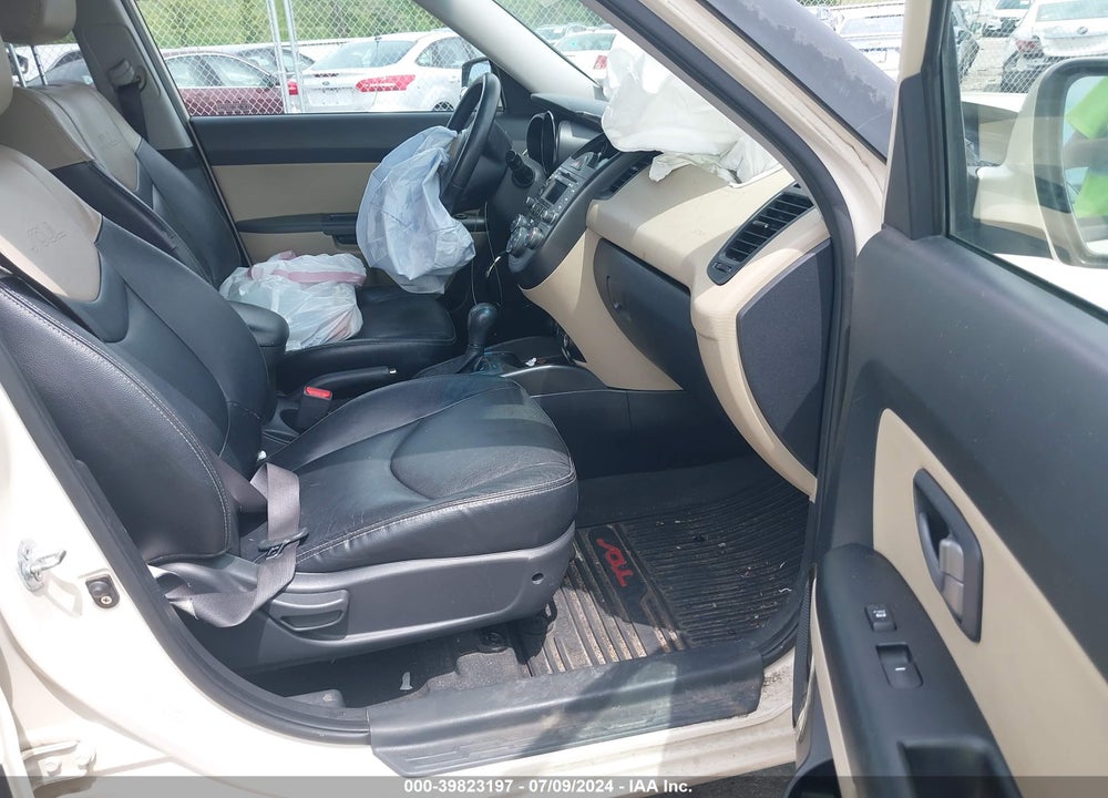 2011 KIA SOUL VIN: KNDJT2A22B7720532