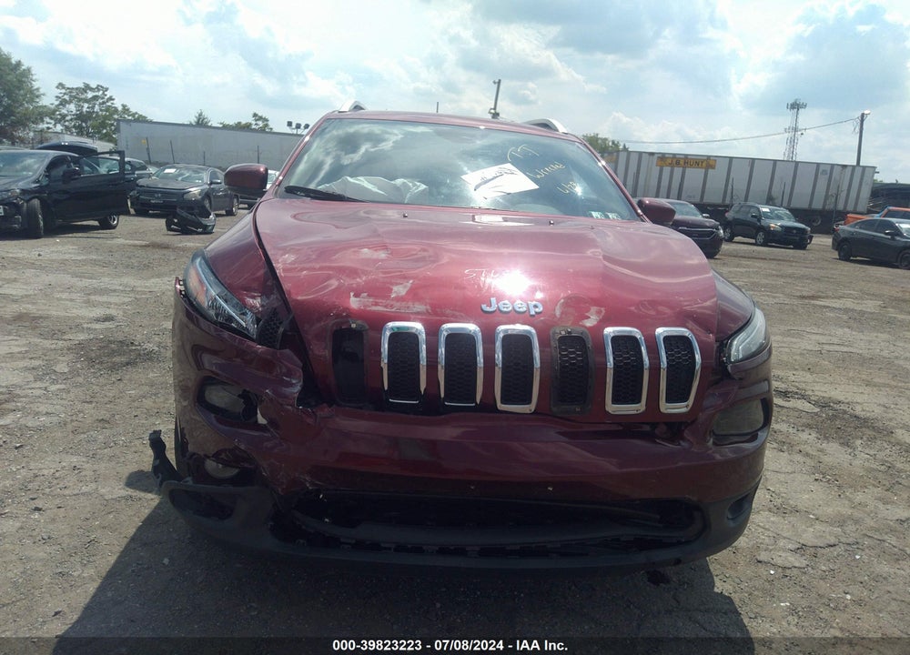 2018 JEEP CHEROKEE LATITUDE PLUS 4X4 VIN: 1C4PJMLB8JD602381