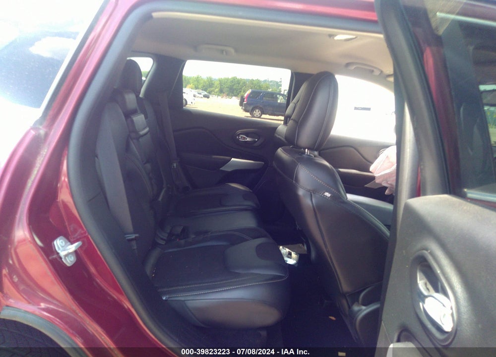 2018 JEEP CHEROKEE LATITUDE PLUS 4X4 VIN: 1C4PJMLB8JD602381