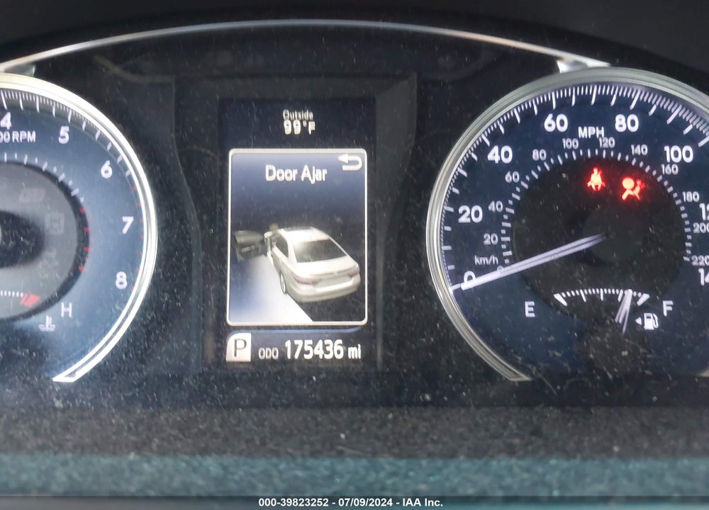 2016 TOYOTA CAMRY LE VIN: 4T1BF1FK0GU532059