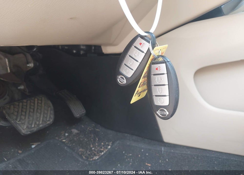 2016 NISSAN PATHFINDER SV VIN: 5N1AR2MM4GC606778