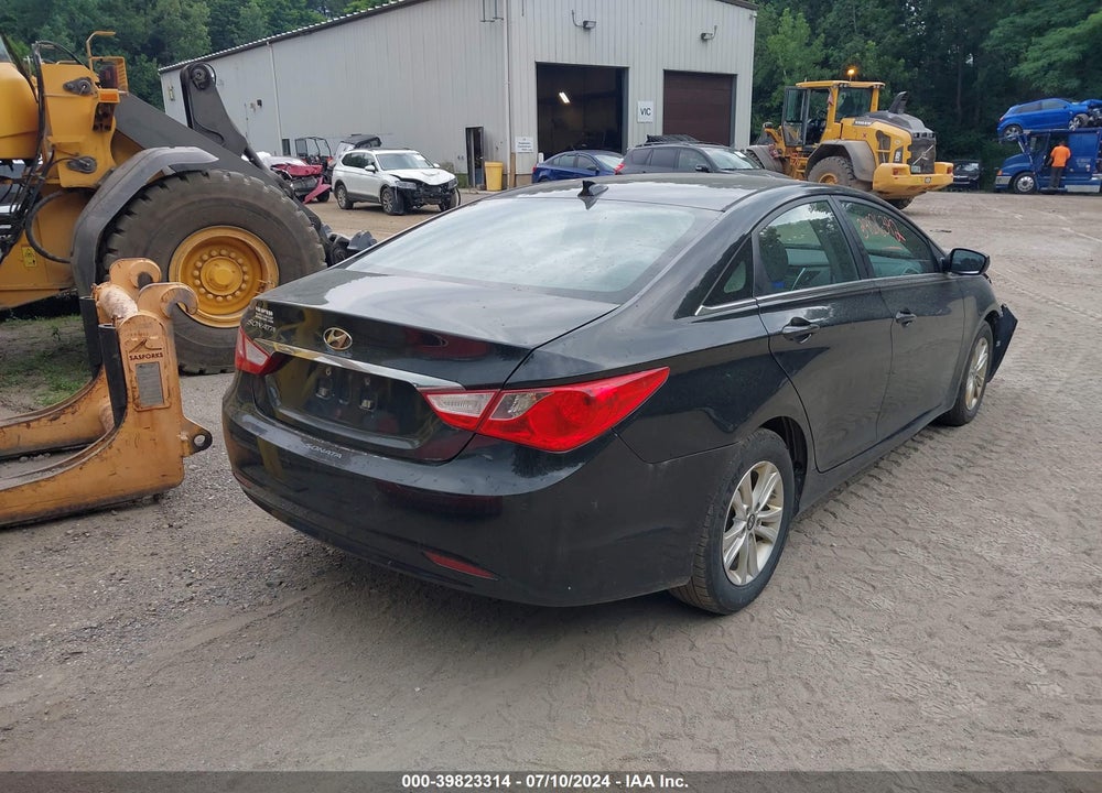 2013 HYUNDAI SONATA GLS VIN: 5NPEB4AC5DH778769